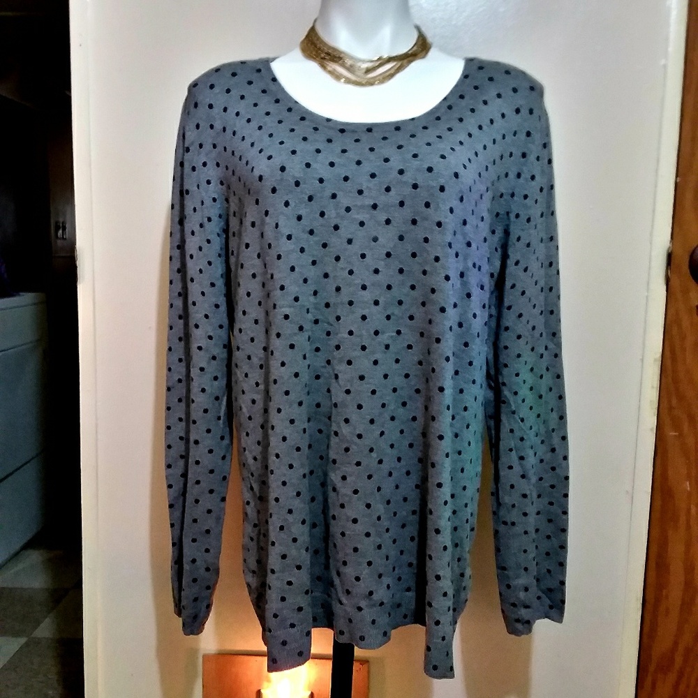NEW!! Beautiful Polka Dot Sweater